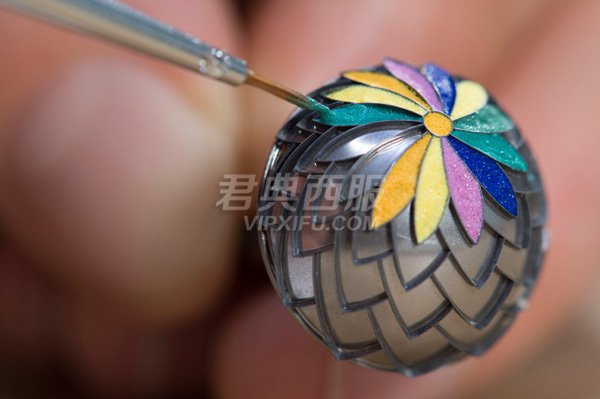 爱马仕全新Pendentif Boule 珐琅腕表